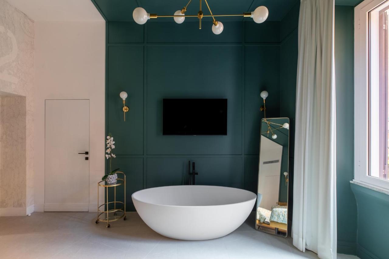 Iflat Luxe Experience * Rom
